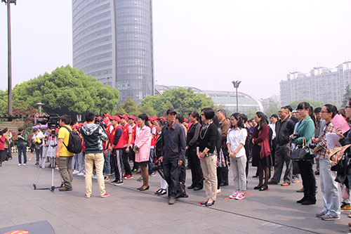 6686体育园党团代表参加“网淘”志愿者活动 (1).jpg